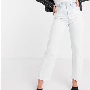 Levi’s Ribcage Straight Jean